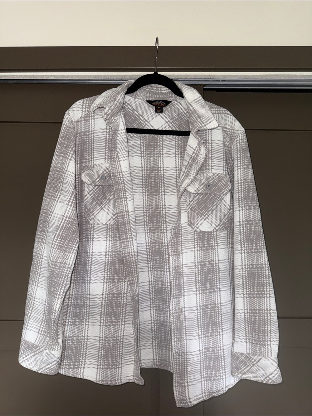 Pacific Trail White and Gray Plaid Button-Up Shirt